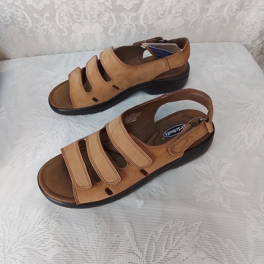 Dr. Scholl's tan 3  strap leather adjustable air pillo sandals New with tags 8.5